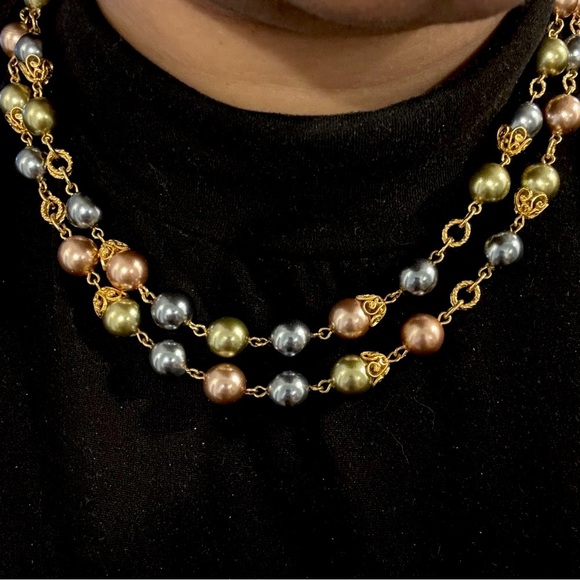 Signed Joan Rivers Vintage Double Pearl Strand + Matching Clip On Earrings - Picture 7 of 17